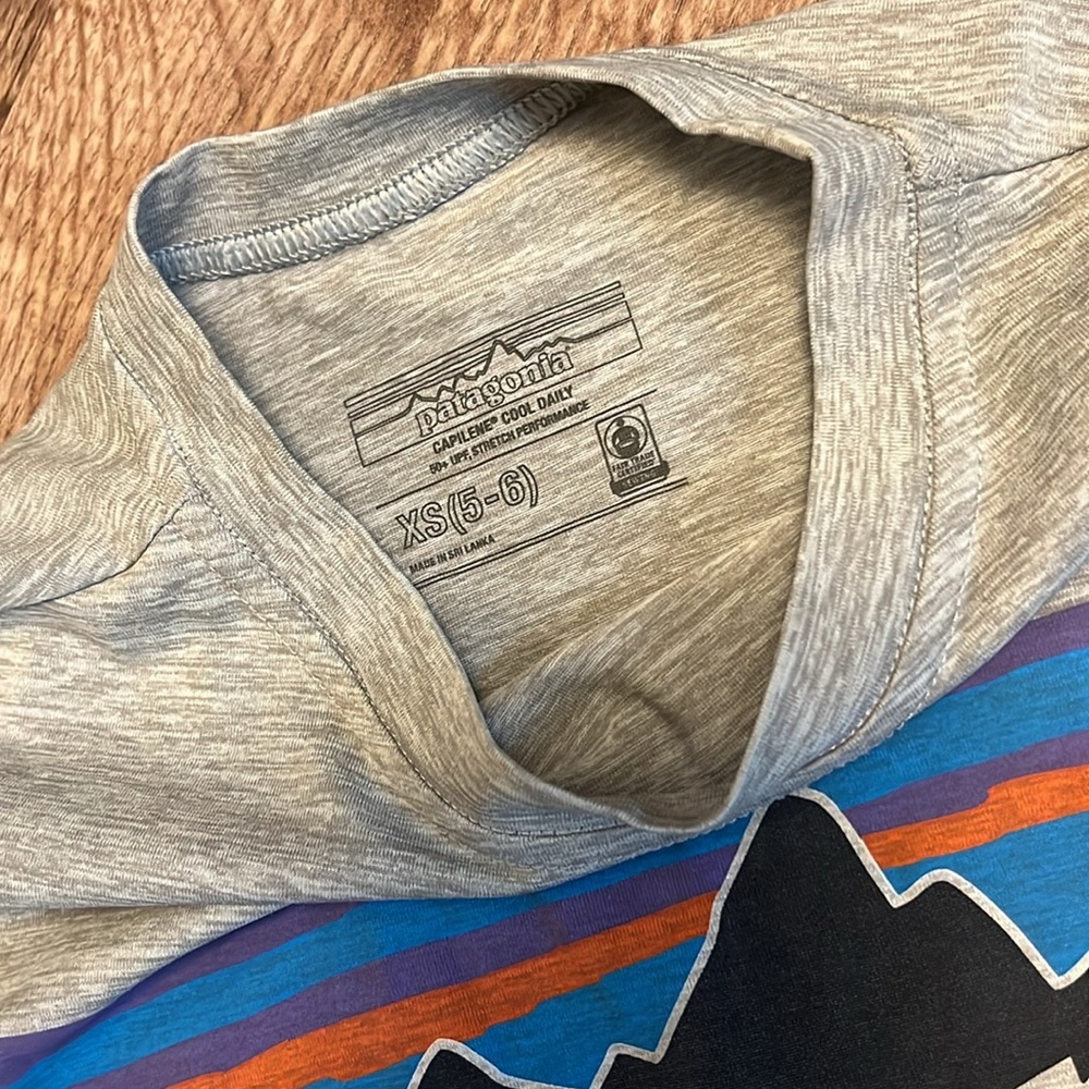 Long Sleeved Patagonia Shirt - Picture 4 of 6